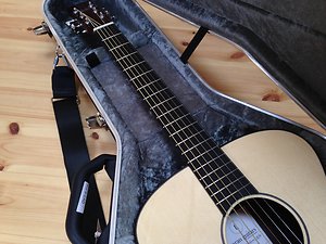 ROCKLITE® as a Tonewood. Rory rocklite guitar